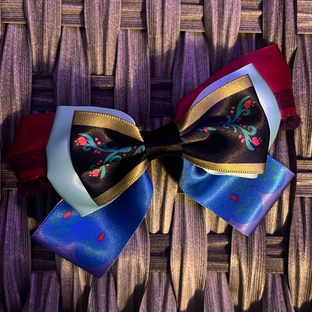 Princess Anna bow